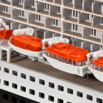 Revell 05231 - Queen Mary 2 - 1:700