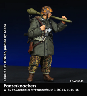 RDM35049 - W-SS Pz.Gren. w/StG44 &amp; PzF. 60/100, 1944/45 (Panzerknackers)  - 1:35 - [RADO Miniatures]