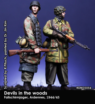 RDM35054 - Falschirmjaeger, Ardennes 1944/45 (Devils in the woods) - 1:35 - [RADO Miniatures]