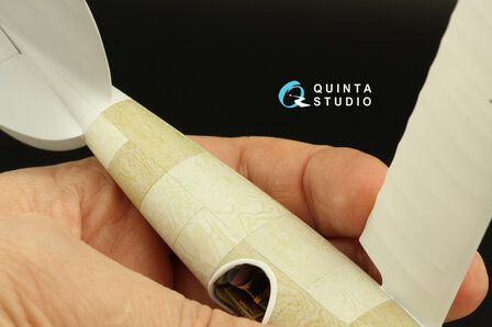 Quinta Studio QL48004 - Light plywood, shaded - 1:48