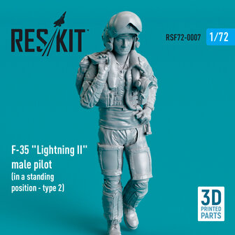 RSF72-0007 - F-35 &quot;Lightning II&quot; male pilot (in a standing position - type 2) - 1:72 - [RES/KIT]