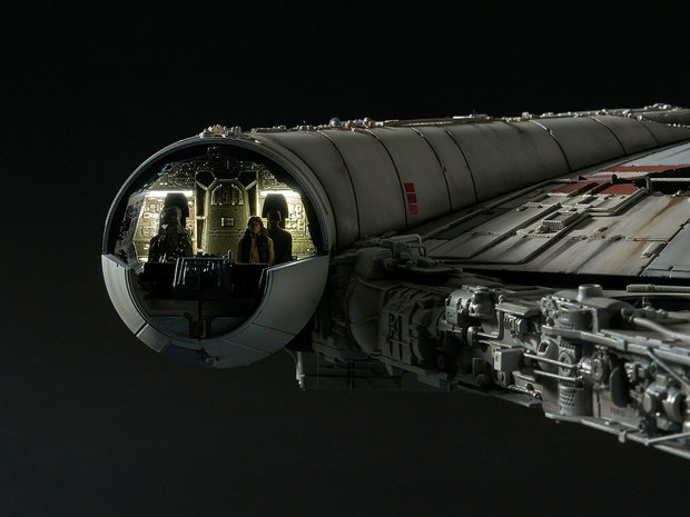 Bandai/Revell 01206 - Millennium Falcon "Perfect Grade" - 1:72