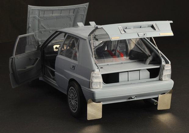 Italeri 4709 - Lancia Delta HF Integrale 16V - 1:12