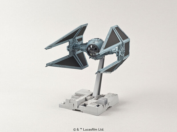 Bandai/Revell 01212 - TIE Interceptor - 1:72