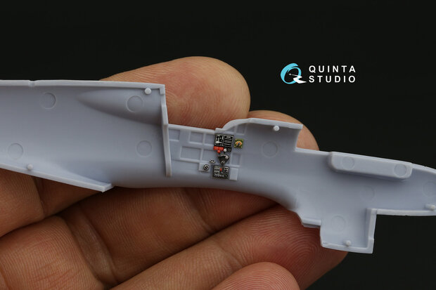 Quinta Studio QD72133 - P-40B 3D-Printed & coloured Interior on decal paper (for Airfix kit) - 1:72