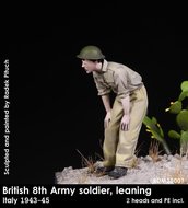 RDM35007 - Leaning soldier, PE included (British 8th Army ) - 1:35 - [RADO Miniatures]