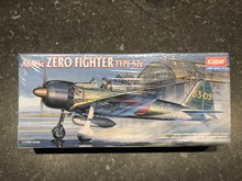 Academy 2176 / FA157 - A6M5c Zero Fighter Type 52c - 1:72