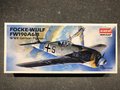 Academy-Minicraft-2120-Focke-Wulf-Fw-190-A6-8 WWII-German-Fighter-1:72
