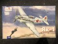 Amodel-7255-Як-1-Ранняя-версия-(Yak-1)-1:72