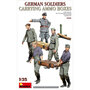 MiniArt-35384-German-Soldiers-Carrying-Ammo-Boxes-1:35