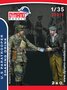 Dynamo-Models--35015-U.S-Paratrooper-Sharing-Drink-1:35